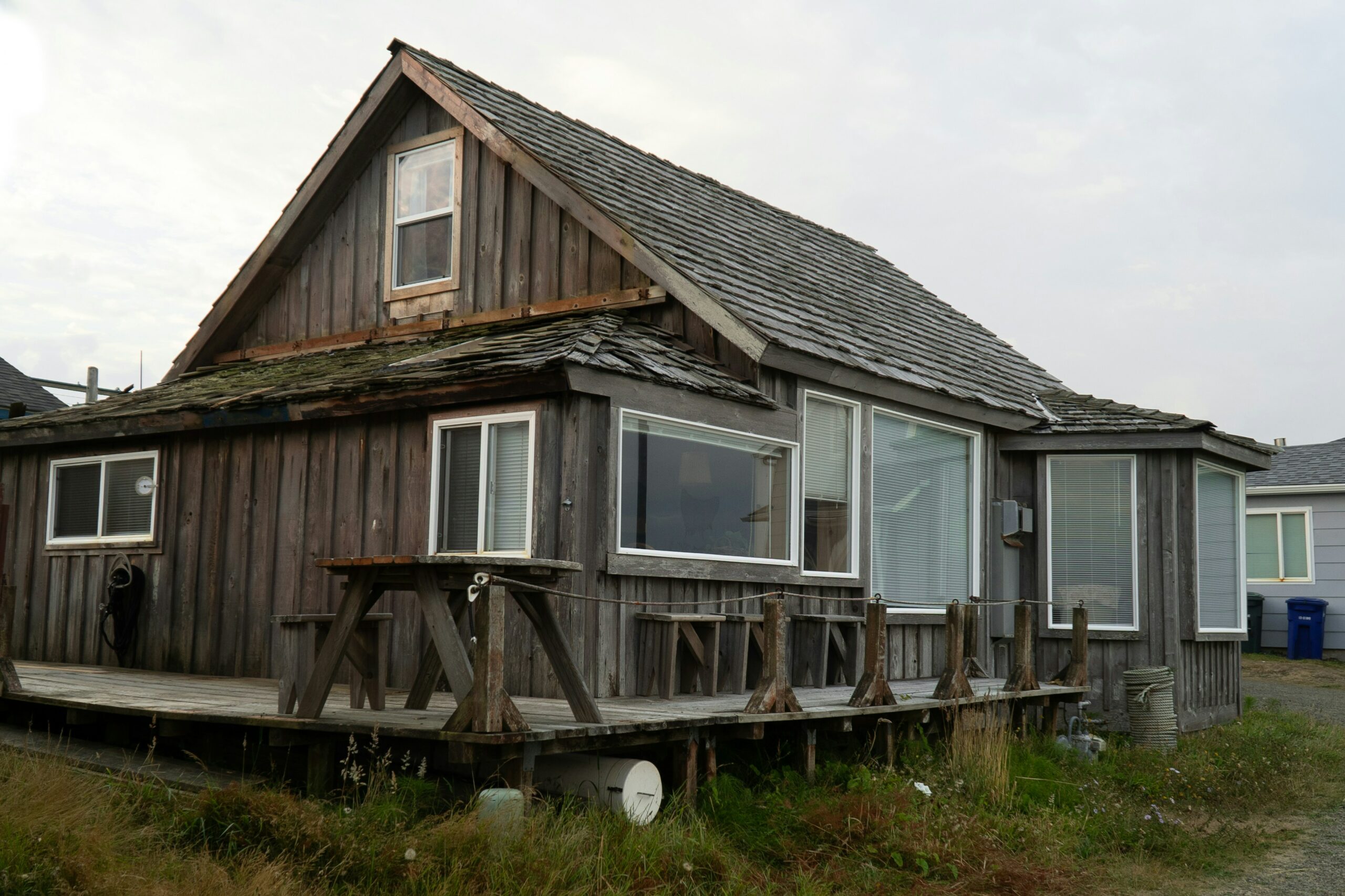 old and wood-built coastal home in newport oregon