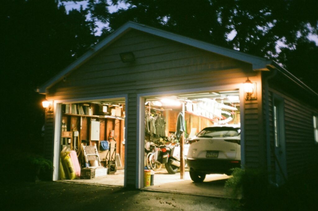 garage in salem or